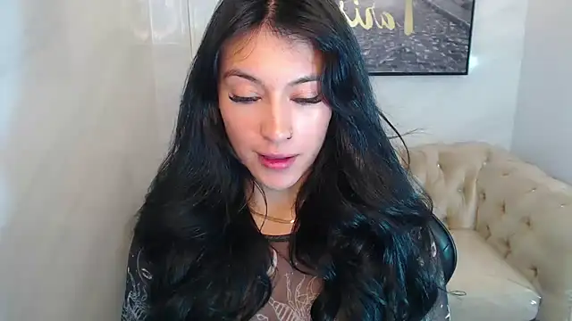 Snapshot of Isabella_Collen_v chatting on May 2026 01:17:02 PM Isabella Collen v online show from May 2026 01:17:02 PM