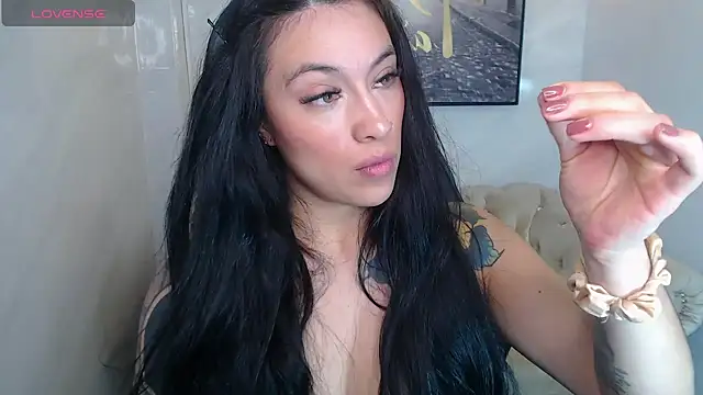Snapshot of Isabella_Collen_v chatting on June 2026 01:12:02 PM Isabella Collen v online show from June 2026 01:12:02 PM