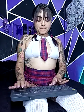 ChloeAllennn online show from September 2025 11:44:02 AM