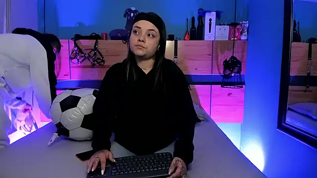 ChloeAllennn online show from July 2026 11:23:02 AM