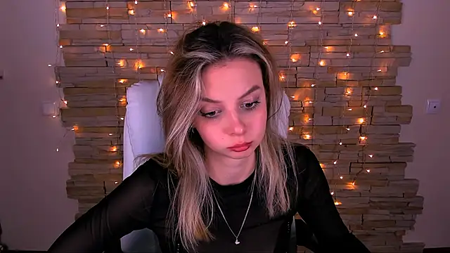 Snapshot of melissa_richardson chatting on February 2025 12:47:02 PM melissa richardson online show from February 2025 12:47:02 PM