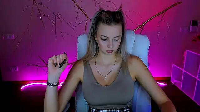 Snapshot of melissa_richardson chatting on November 2025 12:15:02 PM melissa richardson online show from November 2025 12:15:02 PM