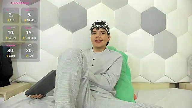 Axel Forte online show from October 2025 01:48:02 PM