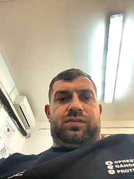 daniel21p online show from November 2025 02:28:01 AM