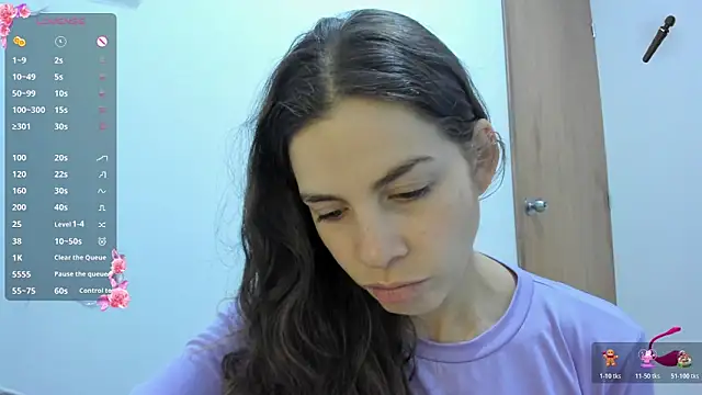 Snapshot of jessyegoldenn chatting on November 2025 12:52:02 AM jessyegoldenn online show from November 2025 12:52:02 AM