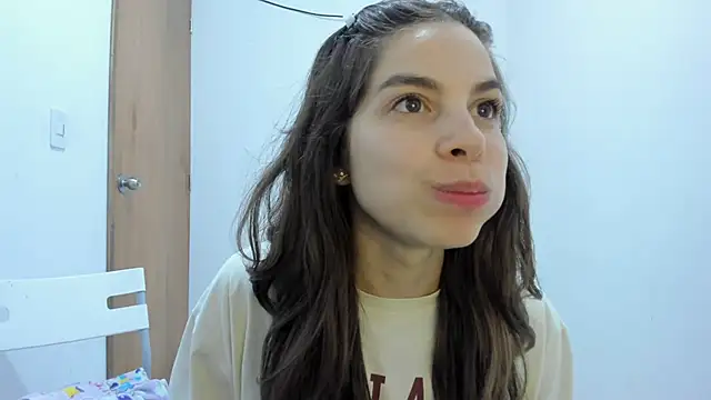 jessyegoldenn online show from April 2026 12:32:01 AM