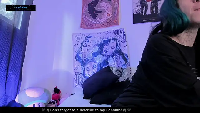 Snapshot of Hisato111 chatting on November 2025 01:56:02 PM Hisato111 online show from November 2025 01:56:02 PM