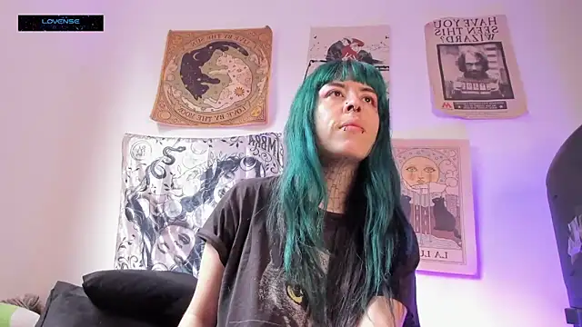 Snapshot of Hisato111 chatting on November 2025 12:49:01 PM Hisato111 online show from November 2025 12:49:01 PM