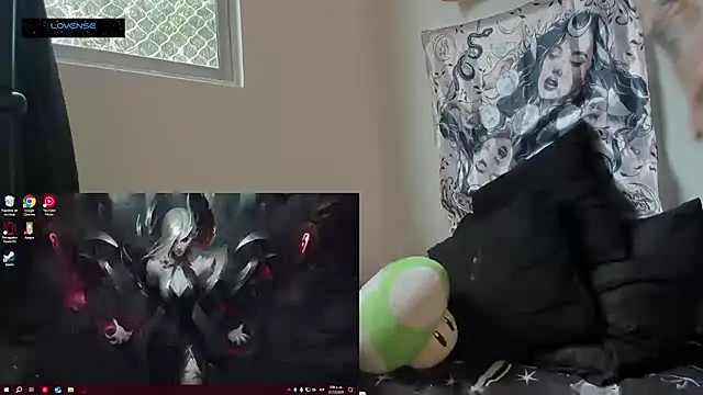 Snapshot of Hisato111 chatting on December 2025 12:56:02 PM Hisato111 online show from December 2025 12:56:02 PM