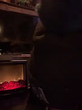 Snapshot of Polaroid_White chatting on March 2025 08:45:01 AM Polaroid White online show from March 2025 08:45:01 AM