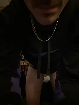 Snapshot of Polaroid_White chatting on November 2025 11:38:02 PM Polaroid White online show from November 2025 11:38:02 PM