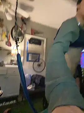 Snapshot of Polaroid_White chatting on November 2025 08:46:02 AM Polaroid White online show from November 2025 08:46:02 AM