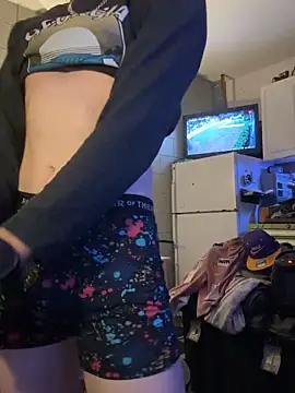 Snapshot of Polaroid_White chatting on November 2025 12:41:02 PM Polaroid White online show from November 2025 12:41:02 PM