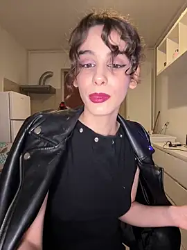 Snapshot of Mazzekyn chatting on March 2025 06:43:02 PM Mazzekyn online show from March 2025 06:43:02 PM