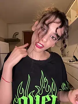 Snapshot of Mazzekyn chatting on March 2025 09:49:01 PM Mazzekyn online show from March 2025 09:49:01 PM