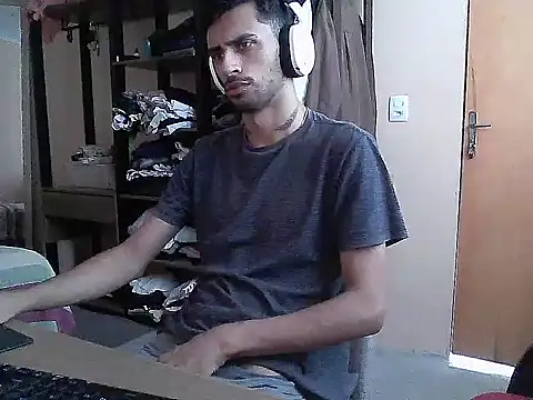 Snapshot of iendriw chatting on March 2025 06:12:02 PM iendriw online show from March 2025 06:12:02 PM