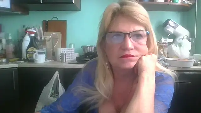 Snapshot of Heidi-Helga chatting on September 2025 06:27:02 AM Heidi-Helga online show from September 2025 06:27:02 AM