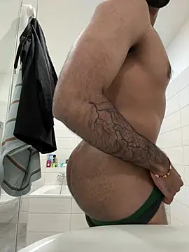 jojofloflo online show from March 2025 09:16:01 PM