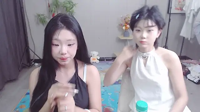 Snapshot of Facai55555 chatting on March 2025 02:40:02 PM Facai55555 online show from March 2025 02:40:02 PM