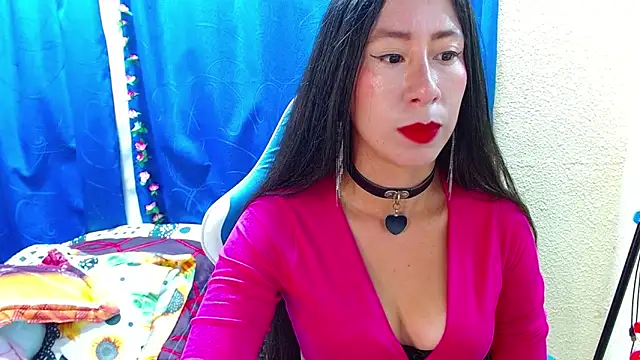 Snapshot of Gia_leinn chatting on April 2026 03:00:01 PM Gia leinn online show from April 2026 03:00:01 PM