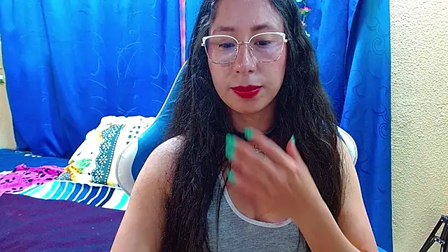 Snapshot of Gia_leinn chatting on May 2026 07:34:02 PM Gia leinn online show from May 2026 07:34:02 PM