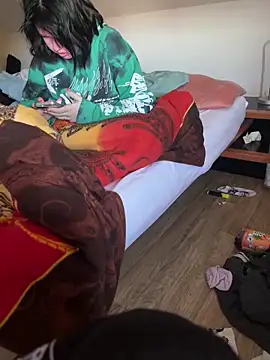 Tightassslut18 online show from February 2025 07:55:01 AM