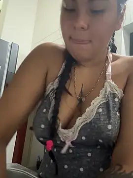 Snapshot of Emily_Black1 chatting on February 2026 01:15:02 AM Emily Black1 online show from February 2026 01:15:02 AM