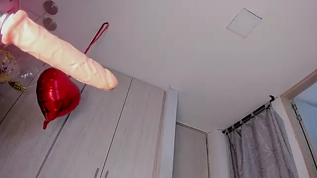 ValentinoMoreti online show from February 2026 05:58:02 AM