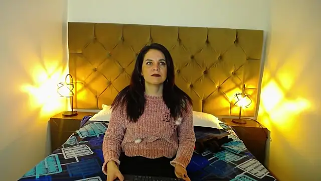 laura hotties online show from March 2025 12:43:02 PM