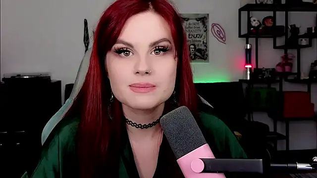 Della Ideal online show from March 2026 06:33:01 PM