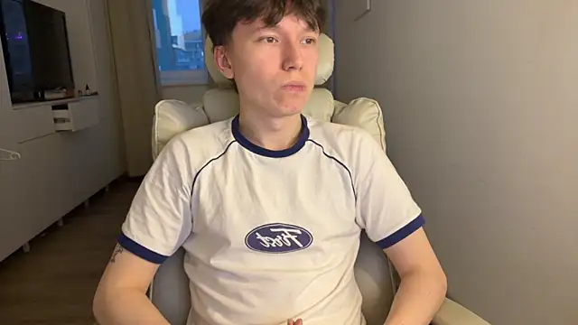 Snapshot of tommy_colson chatting on October 2025 02:35:02 PM tommy colson online show from October 2025 02:35:02 PM