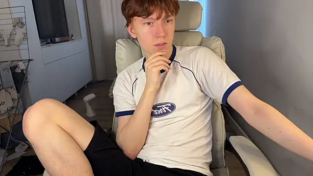 Snapshot of tommy_colson chatting on November 2025 10:47:01 AM tommy colson online show from November 2025 10:47:01 AM