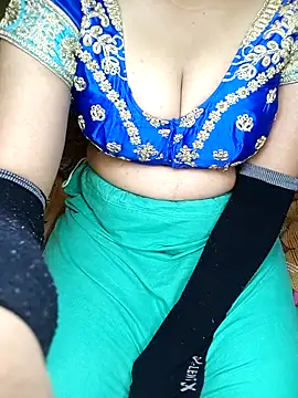 Snapshot of geetha_telugu_kan277 chatting on October 2025 05:13:01 PM geetha telugu kan277 online show from October 2025 05:13:01 PM