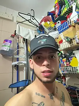 Cristopher1112 online show from February 2026 04:33:02 AM