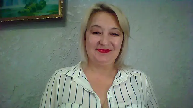 ArielXLoveresss online show from June 2026 08:27:02 AM
