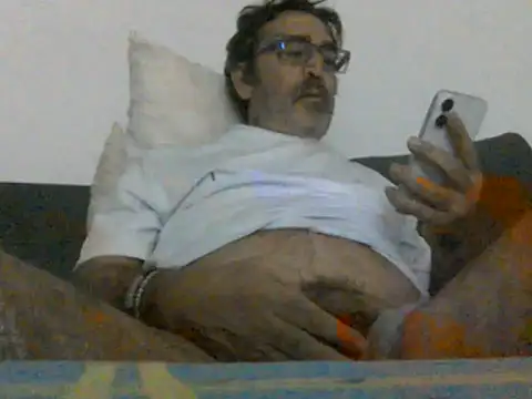 Snapshot of moreno51 chatting on November 2025 11:32:01 PM moreno51 online show from November 2025 11:32:01 PM