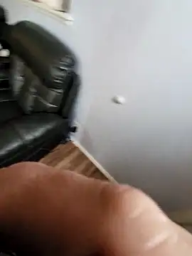 Bigjohn81401 online show from December 2025 05:42:02 PM