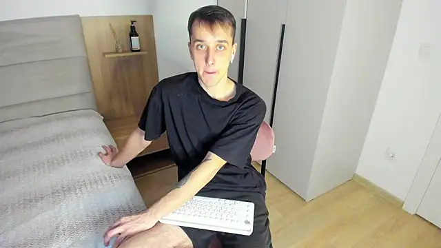 your super hero online show from March 2025 03:19:01 AM