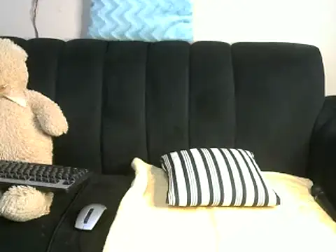 Snapshot of naughty_berry01 chatting on February 2025 12:32:01 AM naughty berry01 online show from February 2025 12:32:01 AM