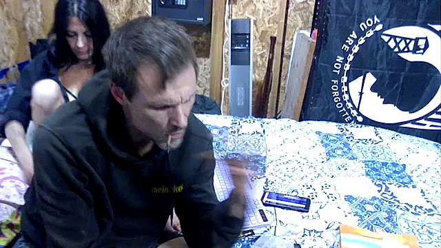 Snapshot of SillyRabbitz chatting on November 2025 06:44:01 AM SillyRabbitz online show from November 2025 06:44:01 AM