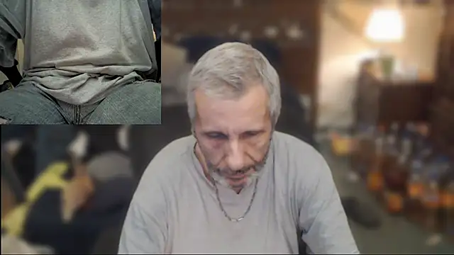 maxdaddy690 online show from June 2026 09:56:02 PM