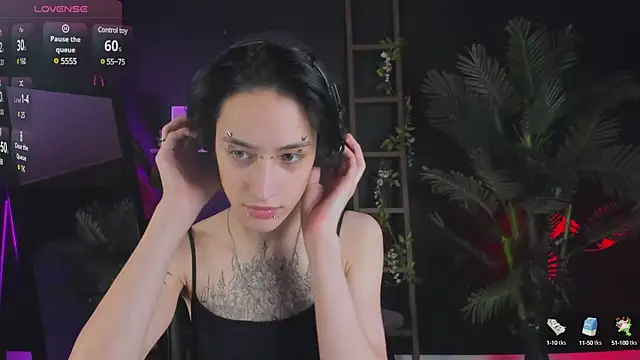 Snapshot of lisbatsyy chatting on February 2025 11:59:01 PM lisbatsyy online show from February 2025 11:59:01 PM