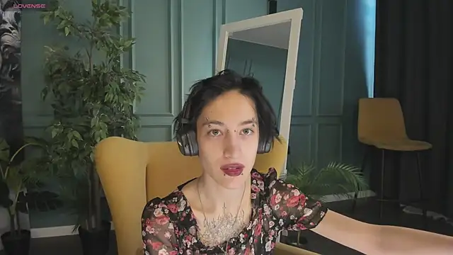 Snapshot of lisbatsyy chatting on March 2025 01:57:02 PM lisbatsyy online show from March 2025 01:57:02 PM