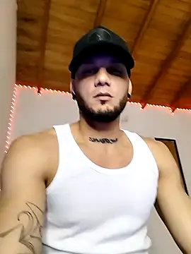 Snapshot of morenosiam chatting on November 2025 04:55:02 AM morenosiam online show from November 2025 04:55:02 AM