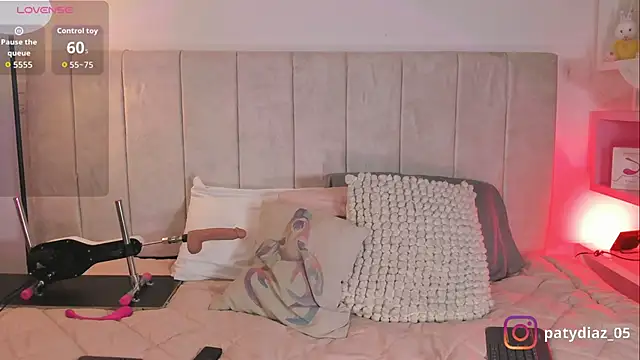 Snapshot of MiiaParker6972 chatting on November 2025 09:46:01 PM MiiaParker6972 online show from November 2025 09:46:01 PM