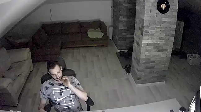 gryzoon online show from March 2025 07:20:02 PM