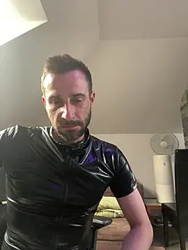 gryzoon online show from April 2026 05:19:01 AM