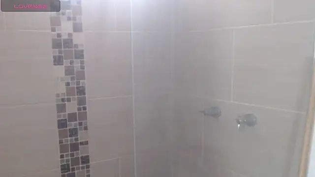 Anthonela Queen online show from November 2025 10:02:01 PM