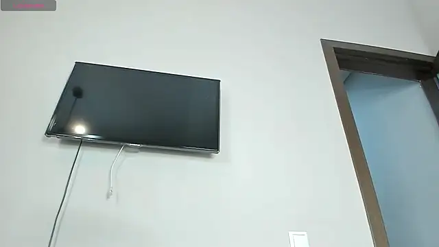 Zirael swan online show from October 2025 01:39:01 AM