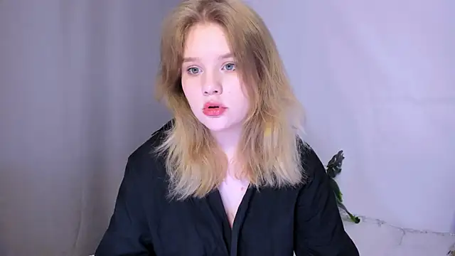 LaseyMoon online show from March 2025 01:12:01 AM